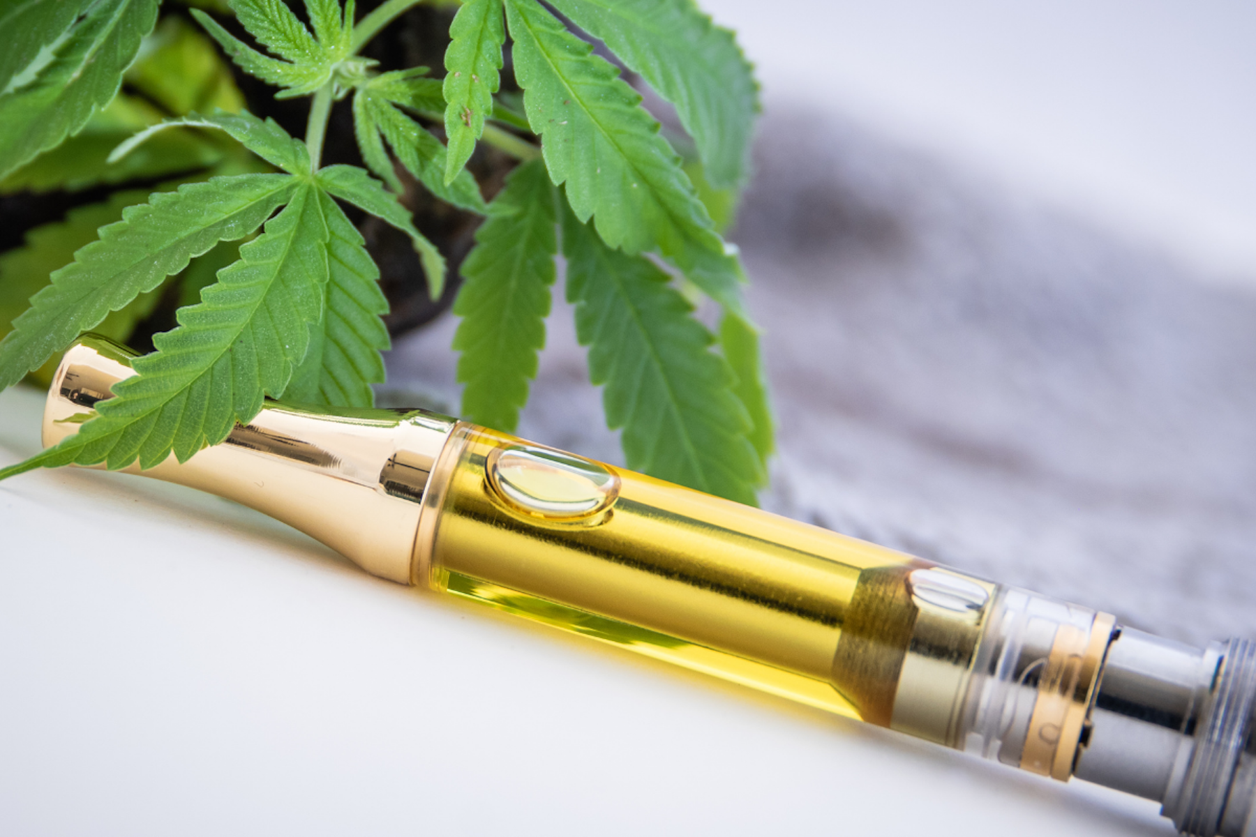 How to Use Different Types of CBD Vaporizers?